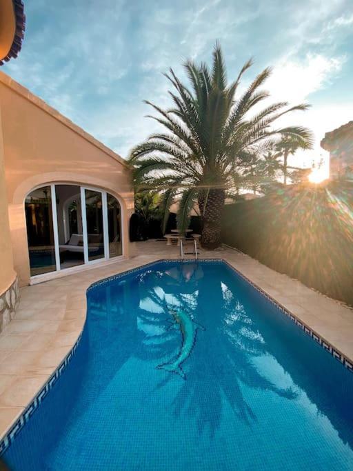 Impresionante Villa Con Piscina - Oliva Nova מראה חיצוני תמונה