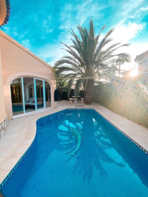Impresionante Villa Con Piscina - Oliva Nova מראה חיצוני תמונה